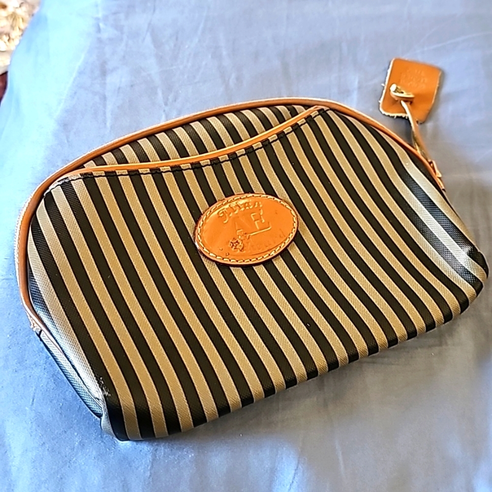 MINT Vintage Allan Edward makeup case